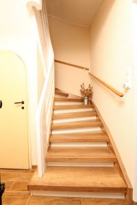 Laminatstufen für die Treppenrenovierung  | Dekor Eiche Vintage