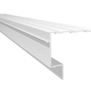 U20-Aluminiumprofil zur Treppenrenovierung auf Holztreppen